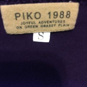 Piko shirt size small